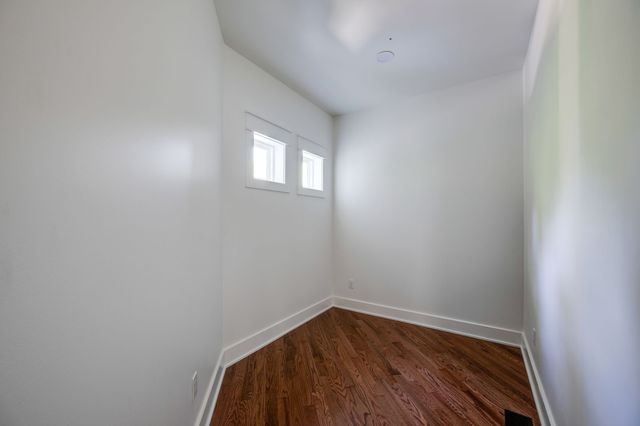 126 Dogwood Ct, Dickson, TN 37055