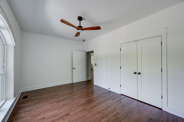 126 Dogwood Ct, Dickson, TN 37055