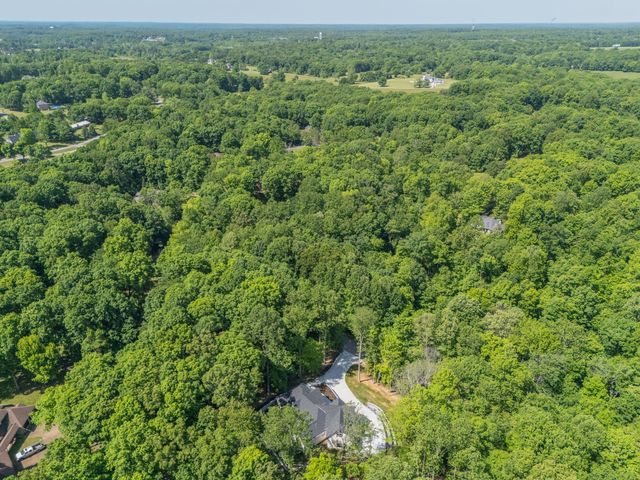 126 Dogwood Ct, Dickson, TN 37055