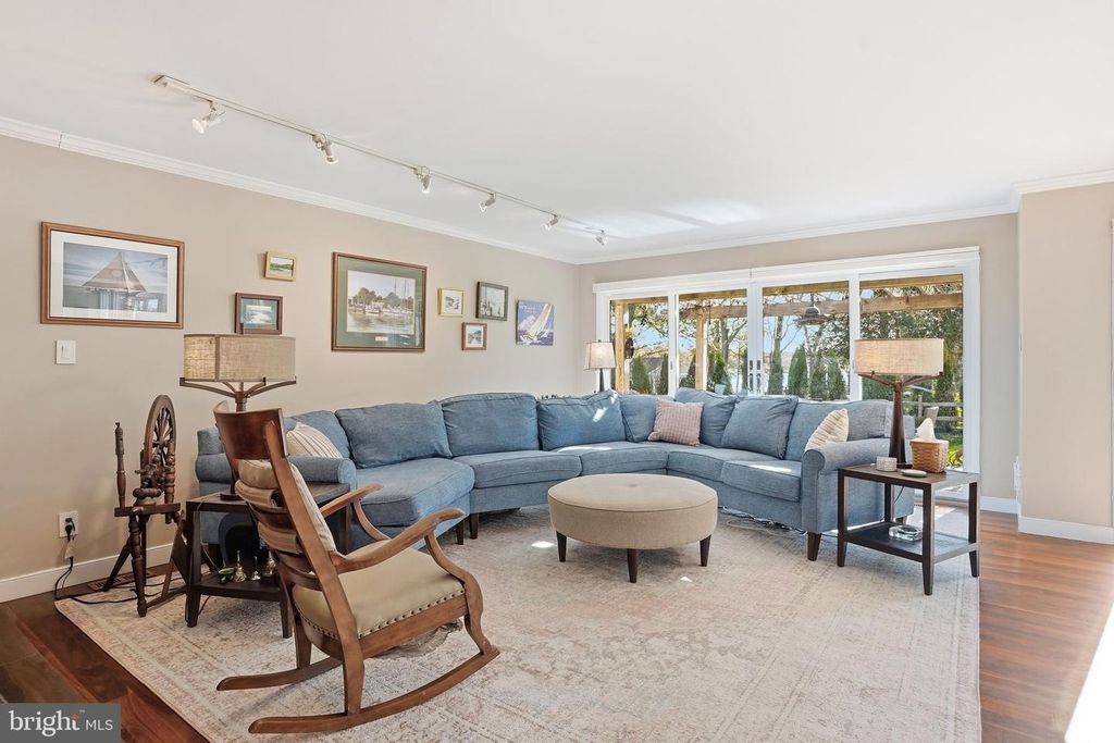 Image 10 of property listing at 28540 HOLDEN RD, Easton, MD 21601