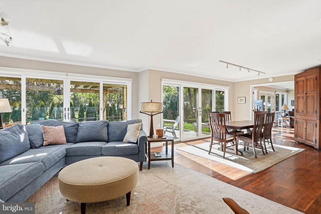 Image 11 of property listing at 28540 HOLDEN RD, Easton, MD 21601