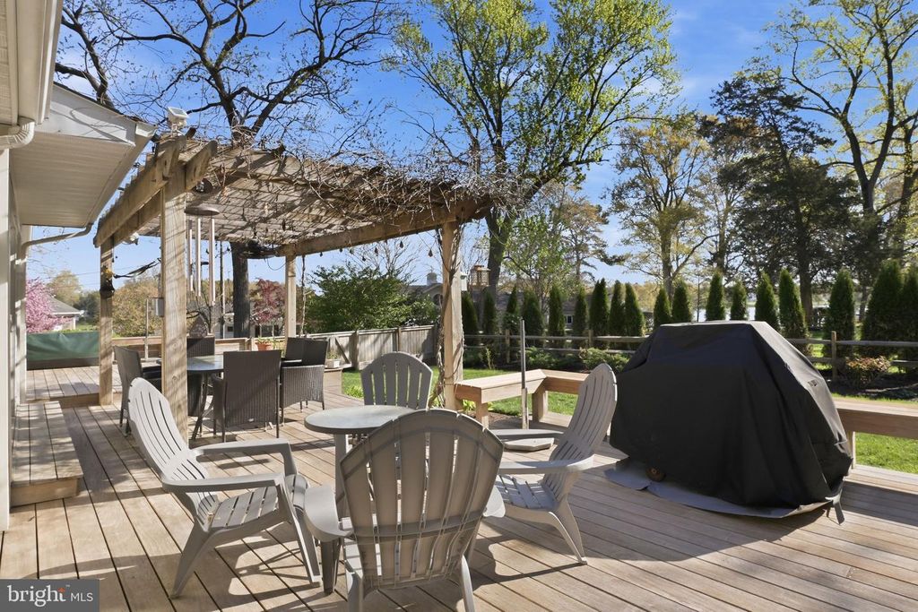 Image 38 of property listing at 28540 HOLDEN RD, Easton, MD 21601