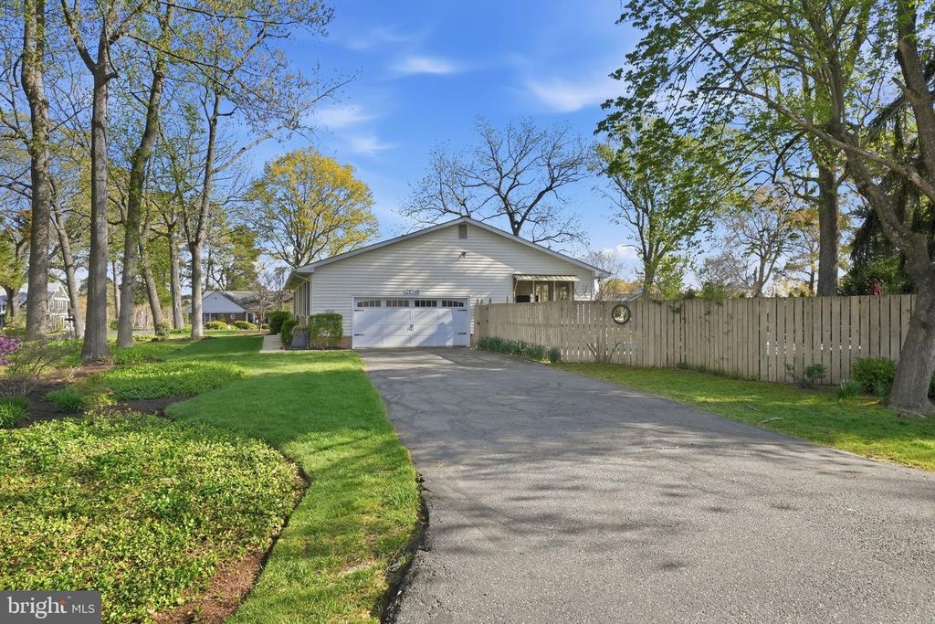 Image 4 of property listing at 28540 HOLDEN RD, Easton, MD 21601