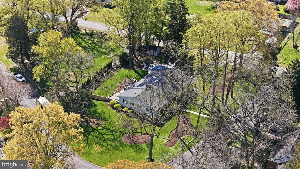 Image 48 of property listing at 28540 HOLDEN RD, Easton, MD 21601