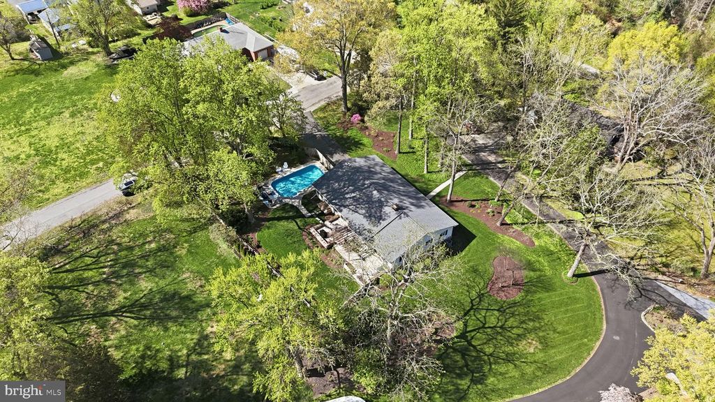 Image 51 of property listing at 28540 HOLDEN RD, Easton, MD 21601