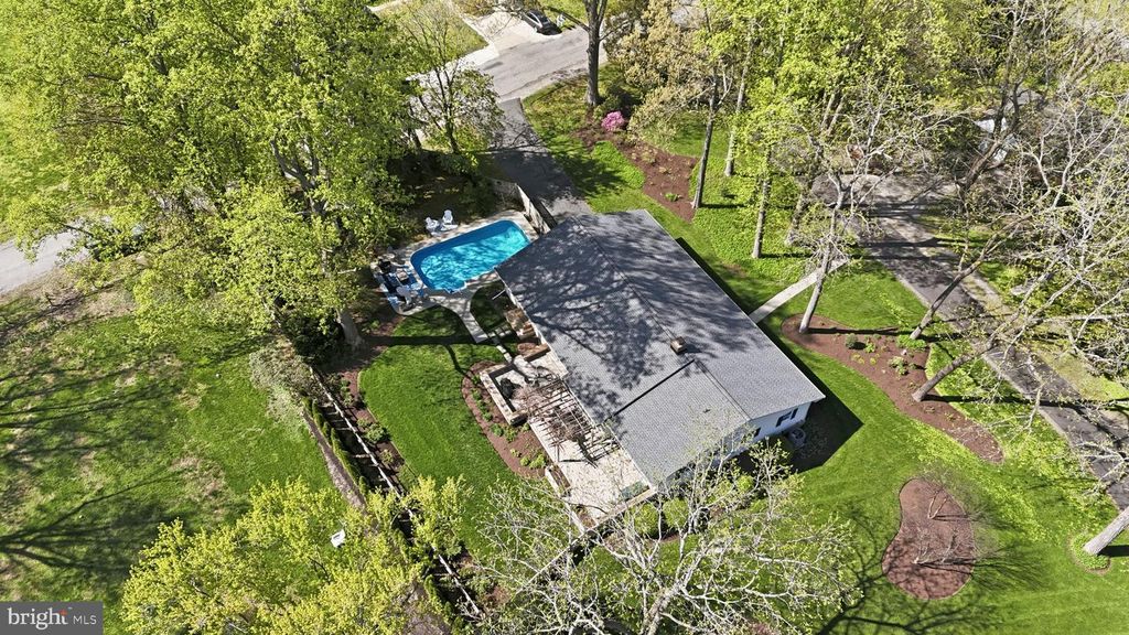 Image 52 of property listing at 28540 HOLDEN RD, Easton, MD 21601