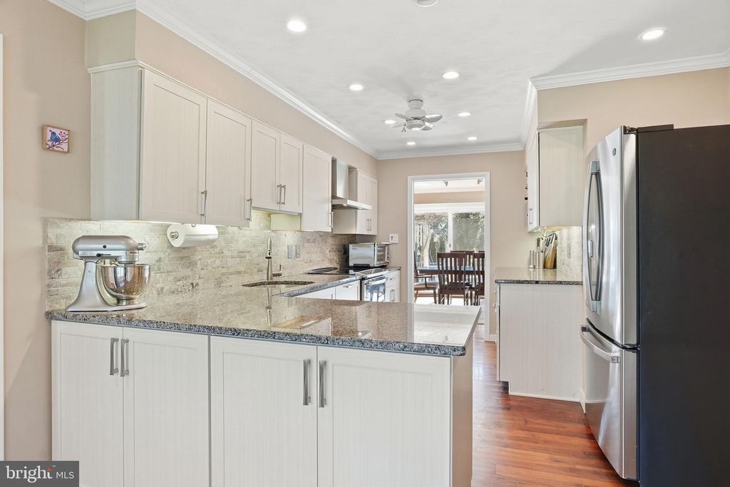 Image 7 of property listing at 28540 HOLDEN RD, Easton, MD 21601