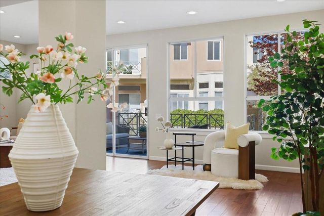 819 Lakeshore Drive, Redwood City, CA 94065