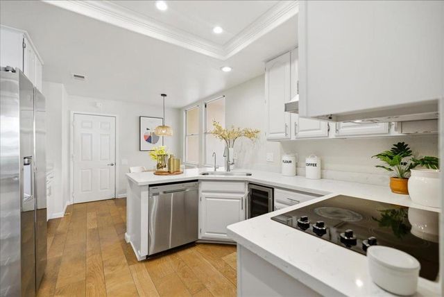 819 Lakeshore Drive, Redwood City, CA 94065