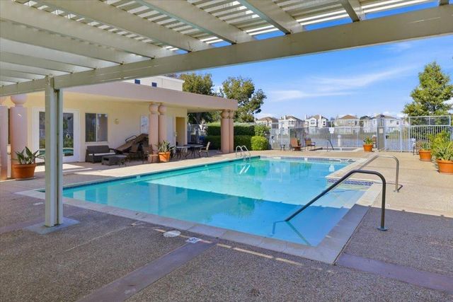 819 Lakeshore Drive, Redwood City, CA 94065