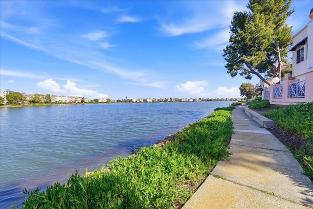 819 Lakeshore Drive, Redwood City, CA 94065