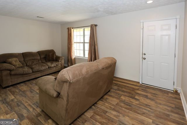 350 Wood Duck Drive, Jonesboro, GA 30238