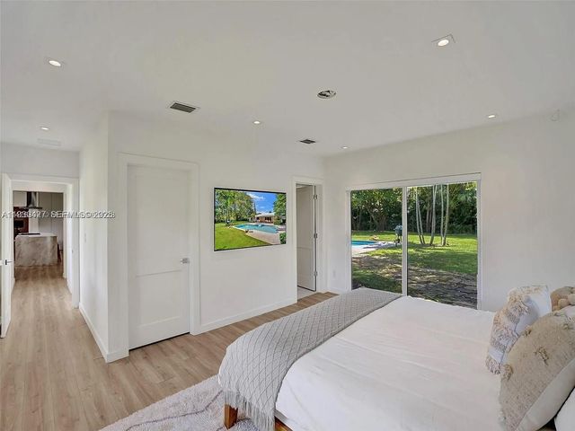 5705 SW 60th Ave NA, South Miami, FL 33143