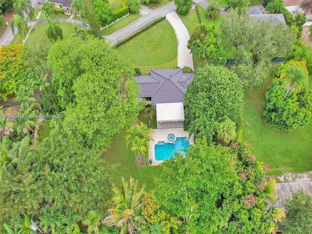 5705 SW 60th Ave NA, South Miami, FL 33143