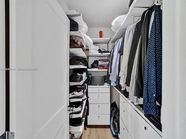 5705 SW 60th Ave NA, South Miami, FL 33143