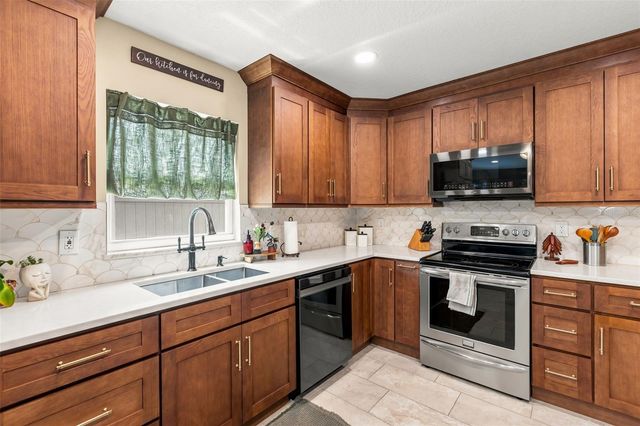 8736 LARWIN LANE, Orlando, FL 32817
