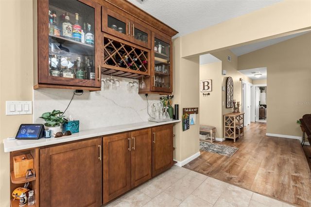 8736 LARWIN LANE, Orlando, FL 32817