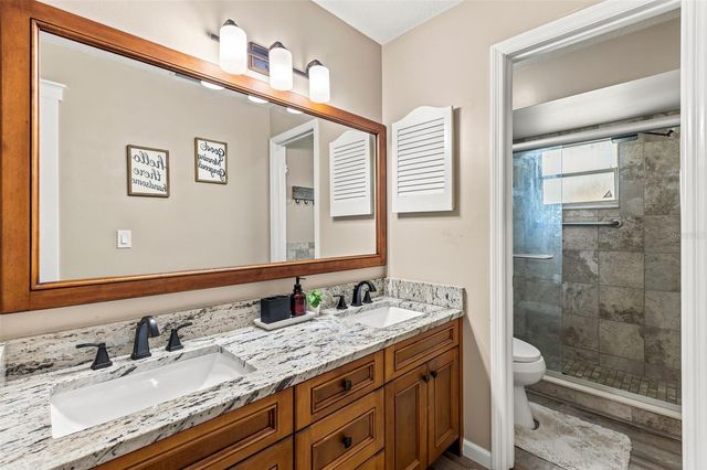 8736 LARWIN LANE, Orlando, FL 32817