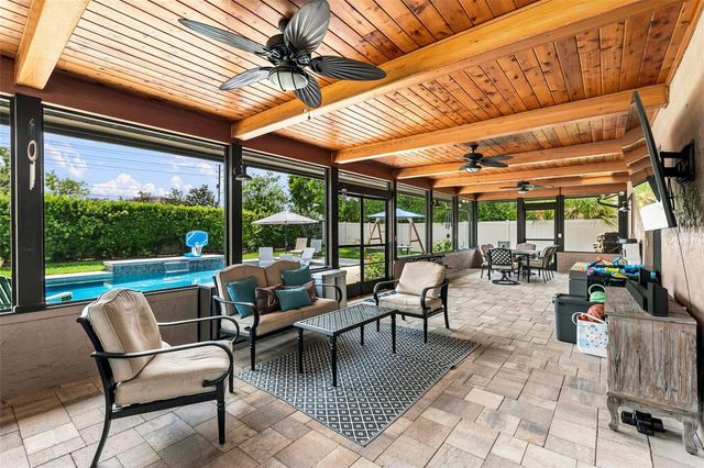 8736 LARWIN LANE, Orlando, FL 32817