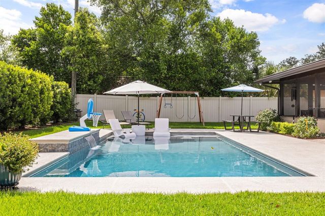 8736 LARWIN LANE, Orlando, FL 32817