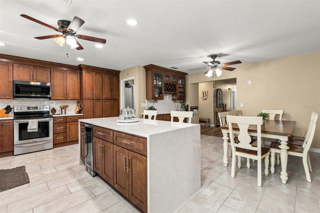 8736 LARWIN LANE, Orlando, FL 32817