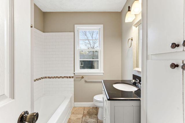 4942 Penn Avenue N, Minneapolis, MN 55430