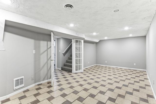 4942 Penn Avenue N, Minneapolis, MN 55430