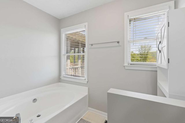 135 Chimney Way, Fairmount, GA 30139
