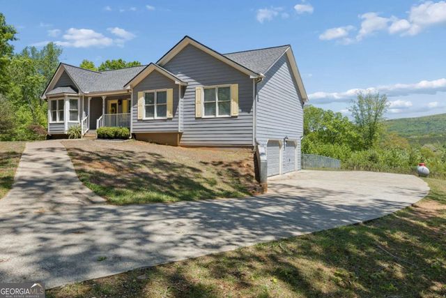 135 Chimney Way, Fairmount, GA 30139