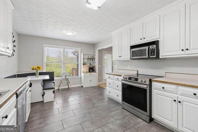 135 Chimney Way, Fairmount, GA 30139