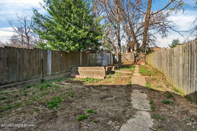 1007 Goss Ave, Louisville, KY 40217