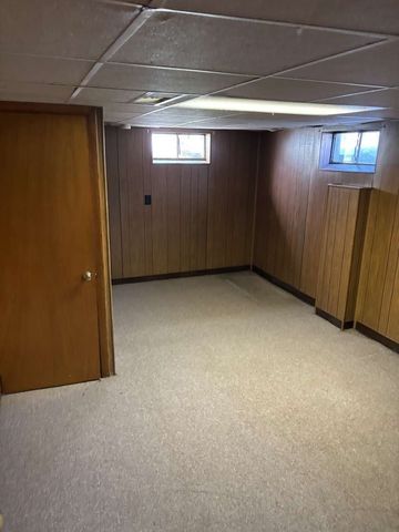 38 Cora Ave, Chicopee, MA 01013