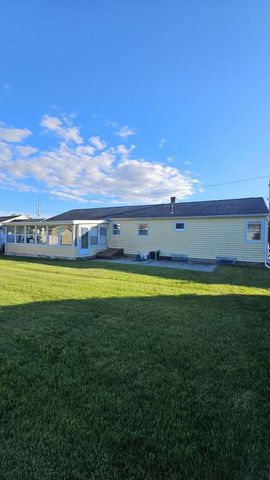 38 Cora Ave, Chicopee, MA 01013