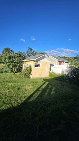 38 Cora Ave, Chicopee, MA 01013