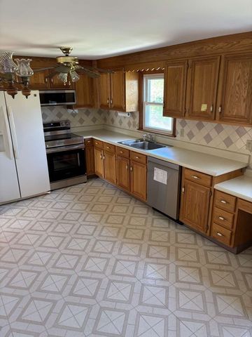 38 Cora Ave, Chicopee, MA 01013