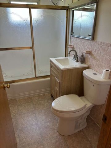 38 Cora Ave, Chicopee, MA 01013