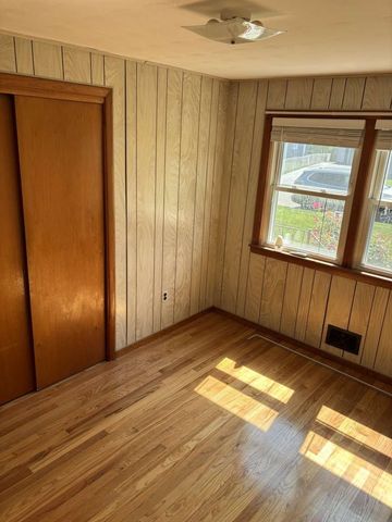 38 Cora Ave, Chicopee, MA 01013