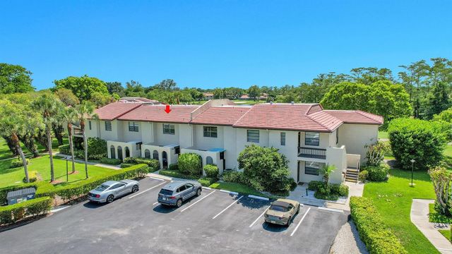 21207 Lago Circle, Boca Raton, FL 33433