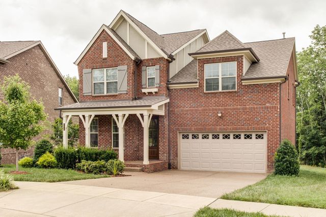 8046 Warren Dr, Nolensville, TN 37135