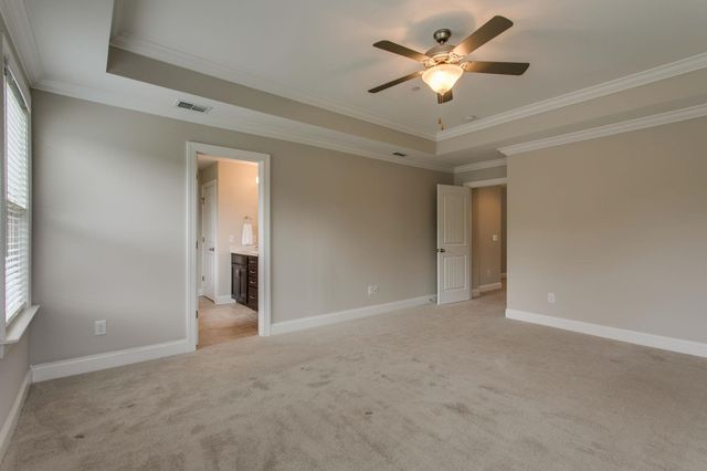 8046 Warren Dr, Nolensville, TN 37135