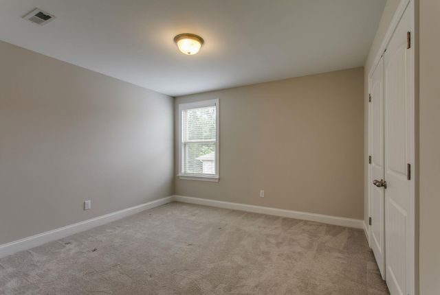 8046 Warren Dr, Nolensville, TN 37135