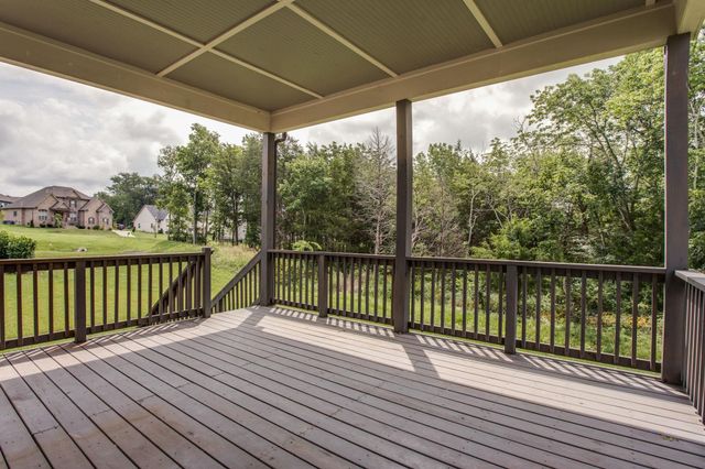 8046 Warren Dr, Nolensville, TN 37135