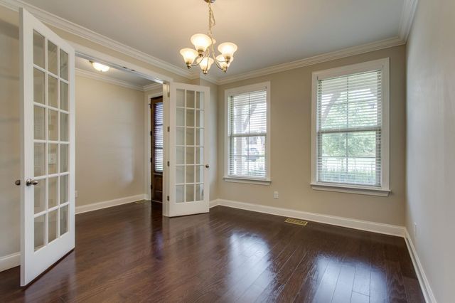8046 Warren Dr, Nolensville, TN 37135