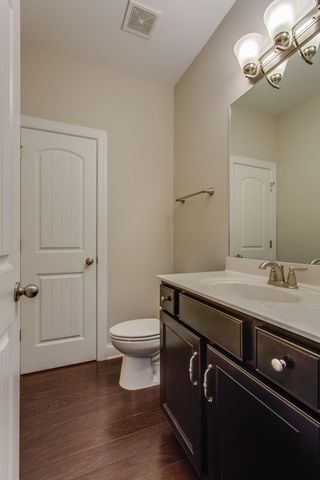 8046 Warren Dr, Nolensville, TN 37135