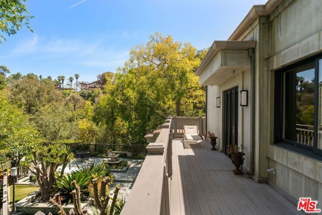 7770 Firenze Avenue, Los Angeles, CA 90046