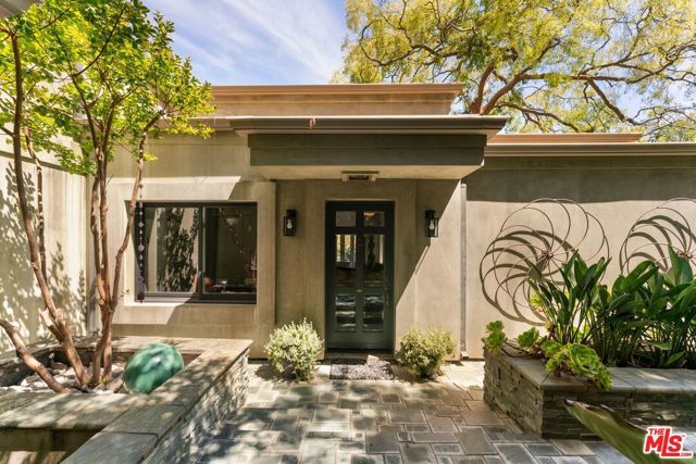 7770 Firenze Avenue, Los Angeles, CA 90046