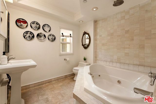 7770 Firenze Avenue, Los Angeles, CA 90046