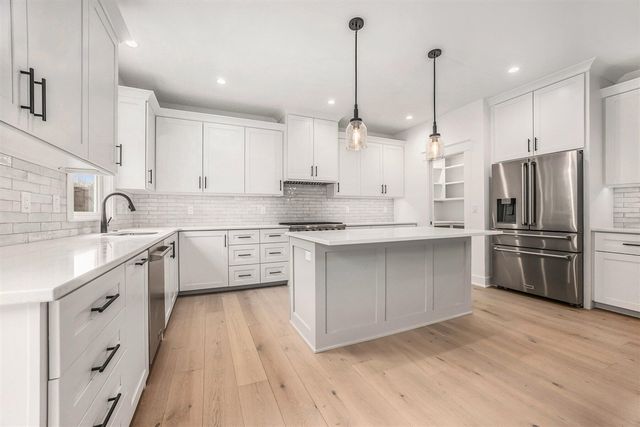 10188 Whitneyville Avenue, Alto, MI 49302