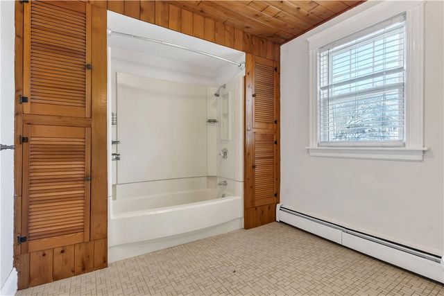 19 Sherwood Avenue, North Providence, RI 02911