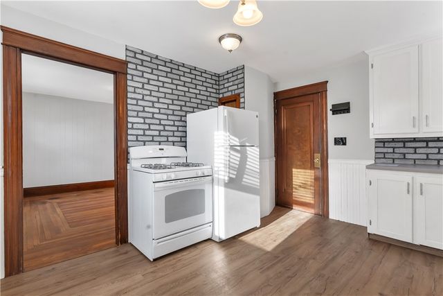 19 Sherwood Avenue, North Providence, RI 02911